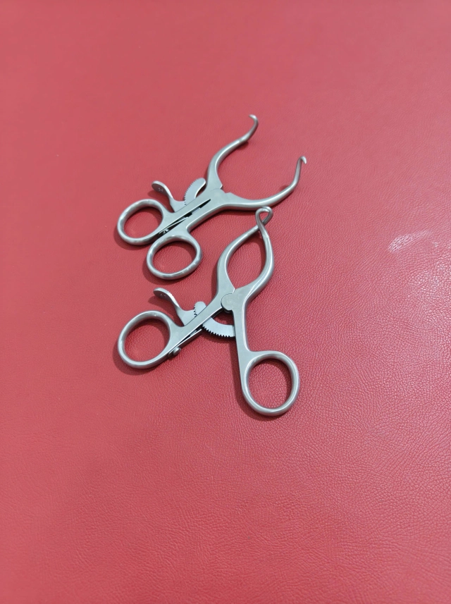 Que tiêm dung dịch 18 lỗ 1,5mmx30cm