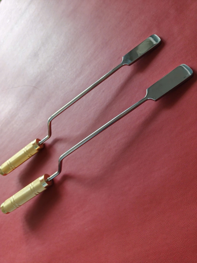 Que hút mỡ, kim hút mỡ  2 lỗ 2mmx15cm,lỗ 2x4mm