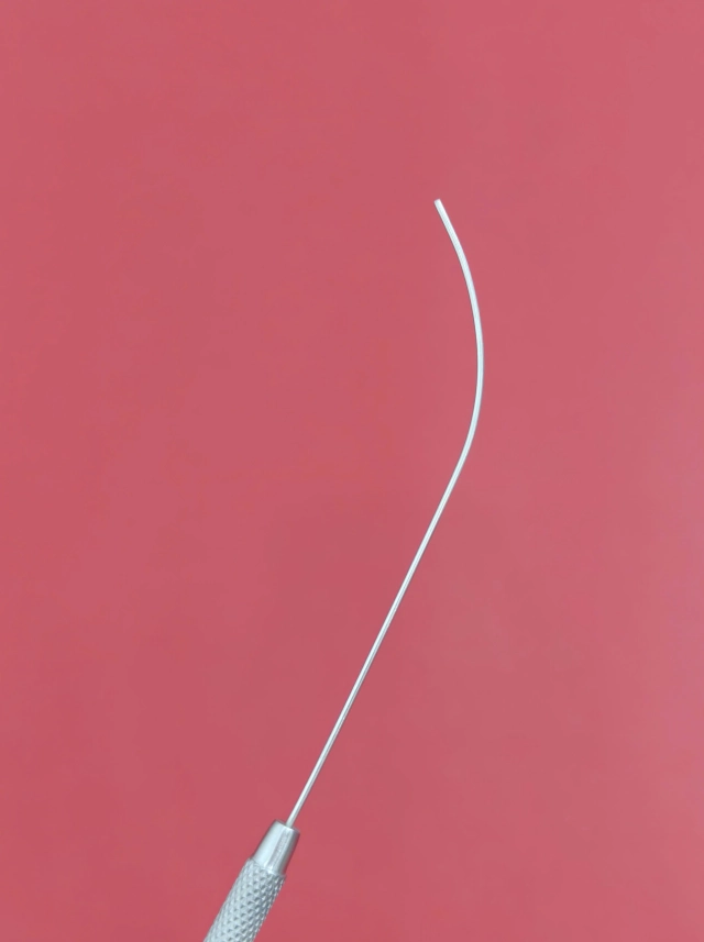 Que hút, cấy mỡ 1 lỗ 3mmx15cm D6,5 R3 (chui đen)