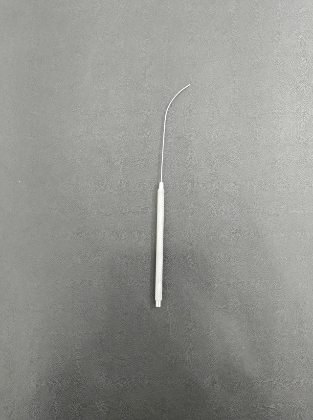 Que hút, cấy mỡ 1 lỗ 3mmx15cm D6,5 R3 (chui đen)