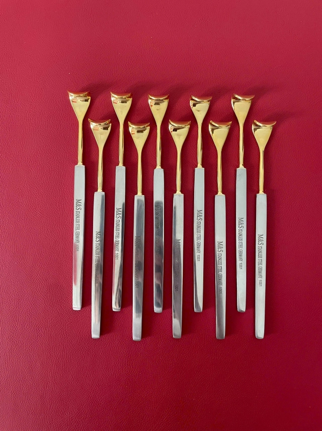 Van ngực, dụng cụ phẫu thuật ngực 24cm Đầu to D7 R4 đầu nhỏ D5,5 R2,3
